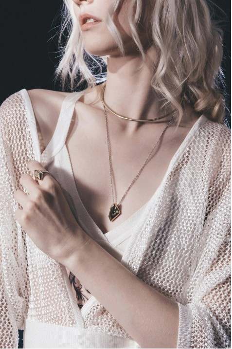 Gemstone pendant